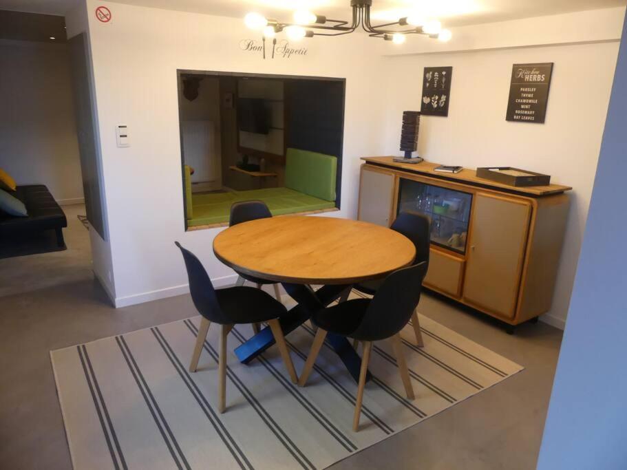 La Taniere Des Oursons Apartment Айвейл Екстериор снимка
