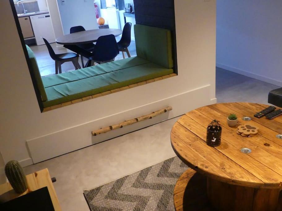 La Taniere Des Oursons Apartment Айвейл Екстериор снимка