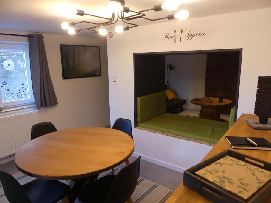 La Taniere Des Oursons Apartment Айвейл Екстериор снимка